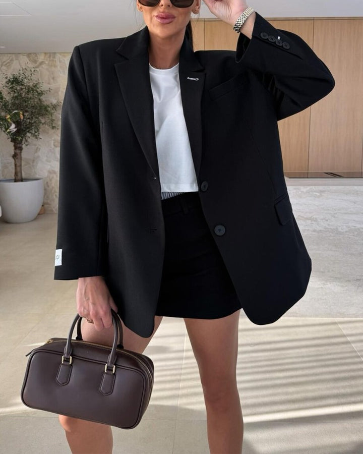 Ensemble deux pièces blazer tendance et jupe-short