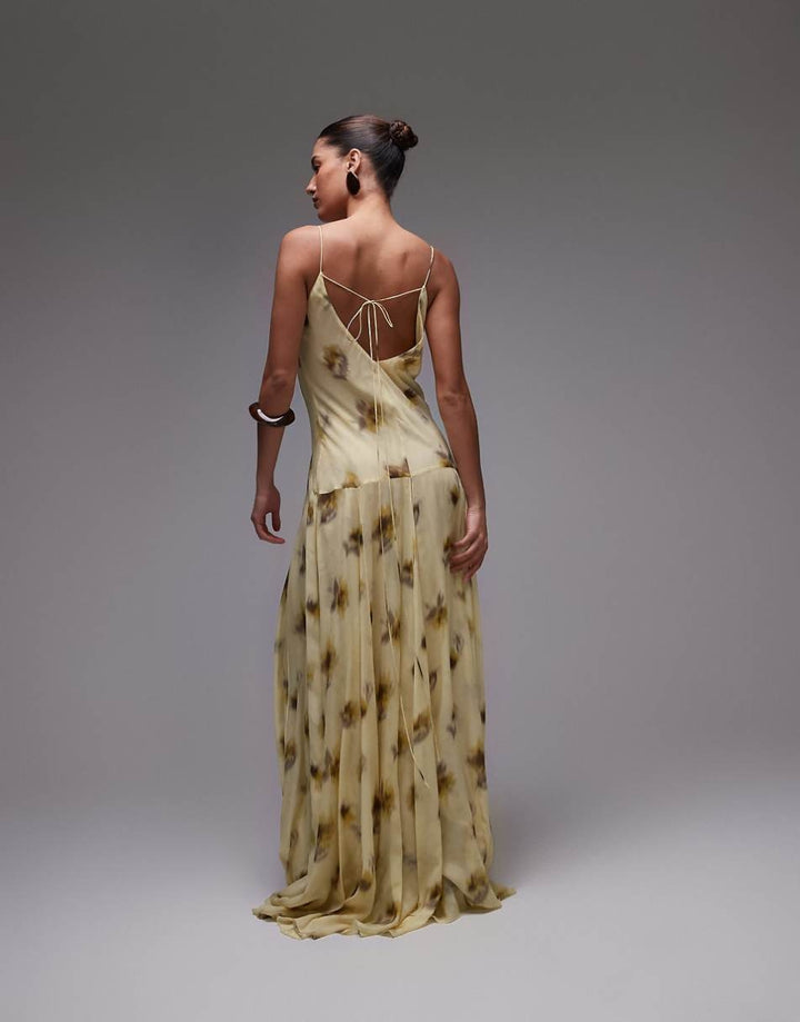 Maxi abito in chiffon con nappe e stampa floreale