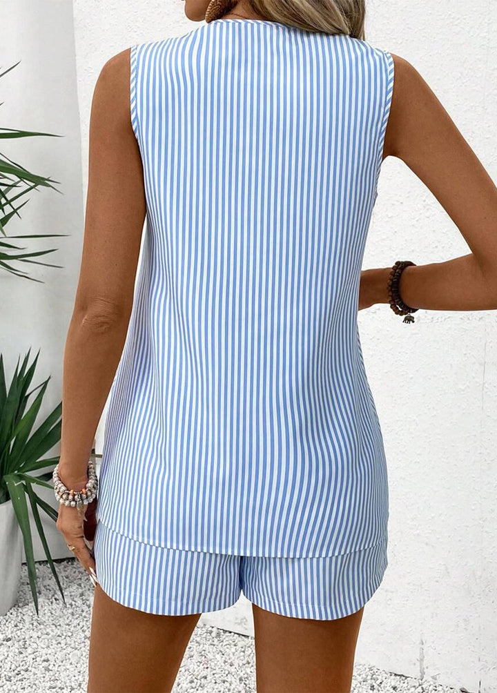 Haut sans manches et short rayé