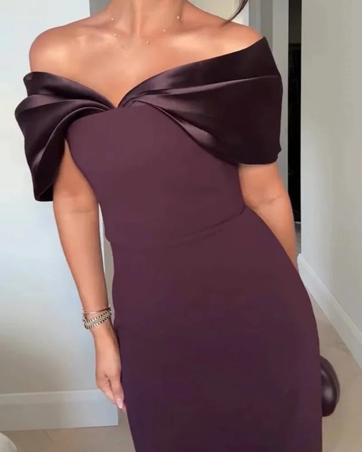 Abito da sera elegante a spalle scoperte