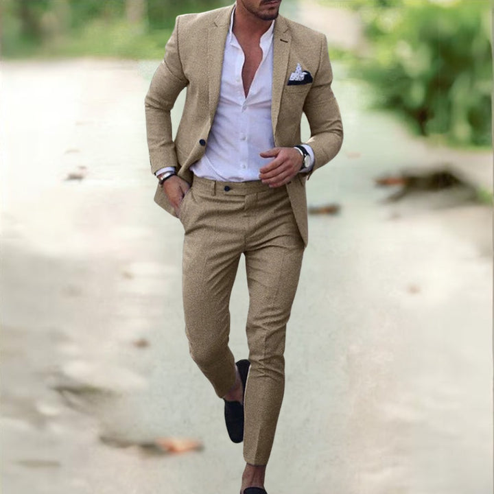 Costume élégant pour homme