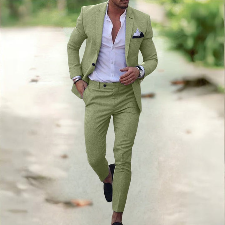Costume élégant pour homme