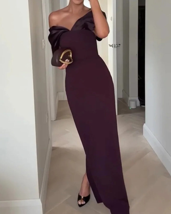 Abito da sera elegante a spalle scoperte