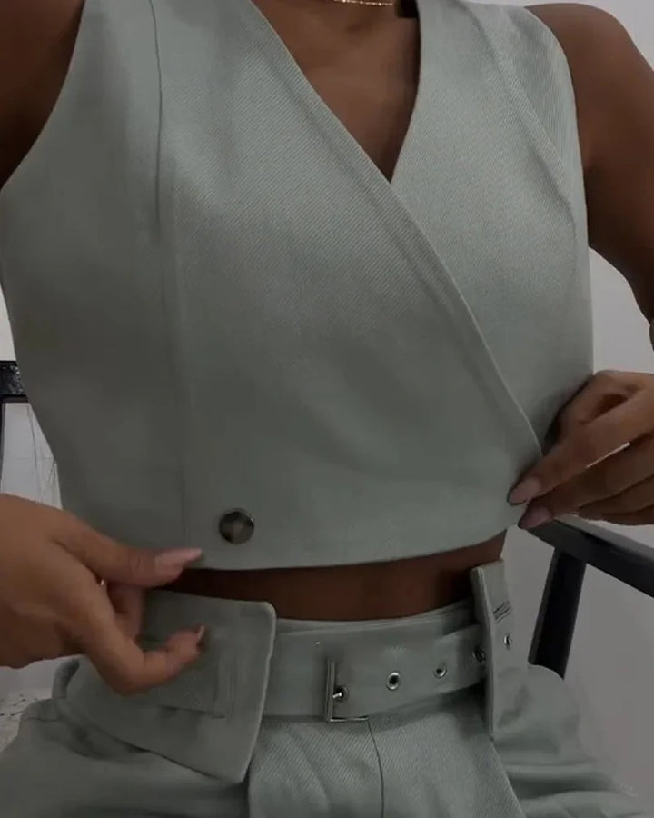 Completo di gilet e pantaloni a vita alta