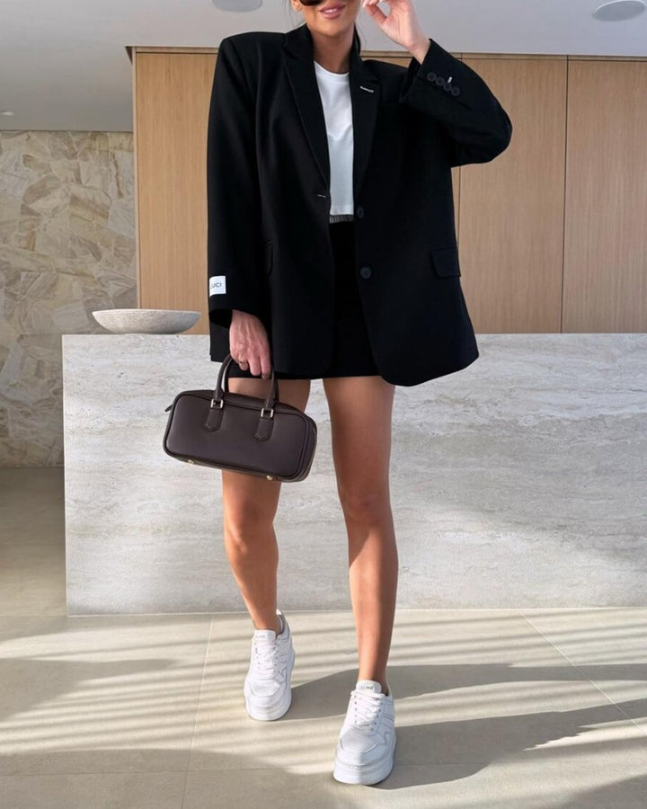 Ensemble deux pièces blazer tendance et jupe-short